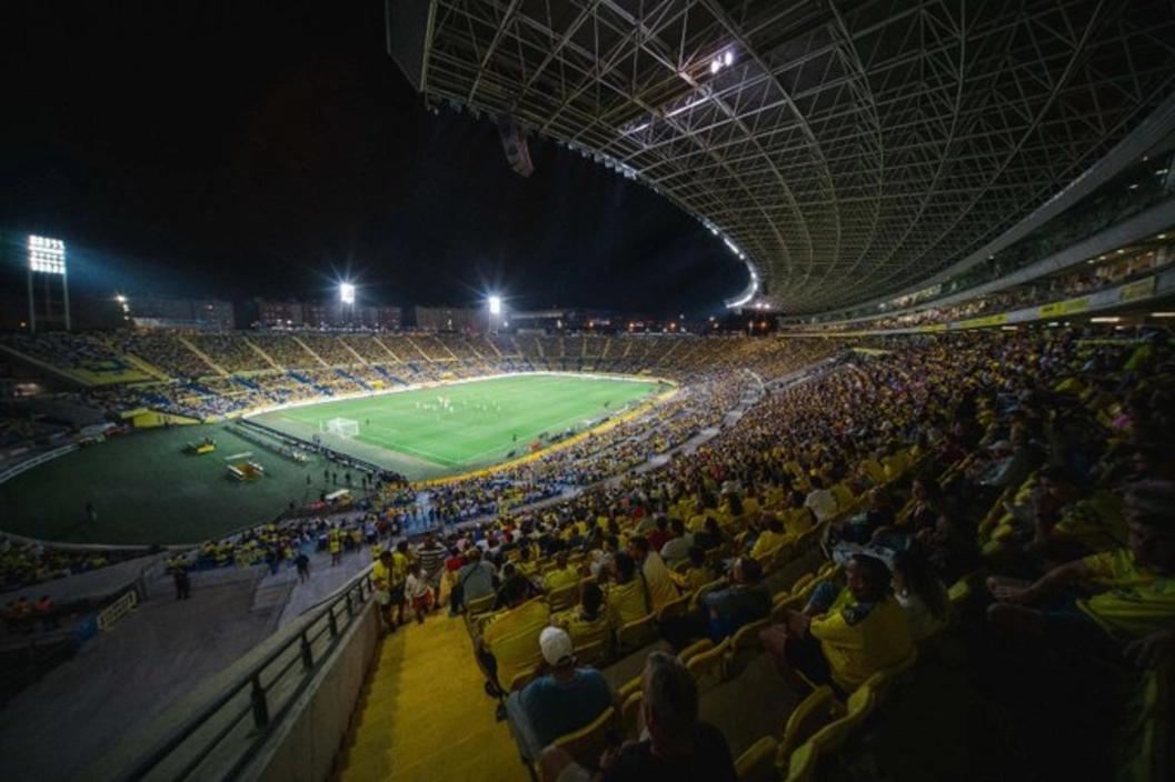 Portada de Las Palmas se suma a las ayudas tras la DANA