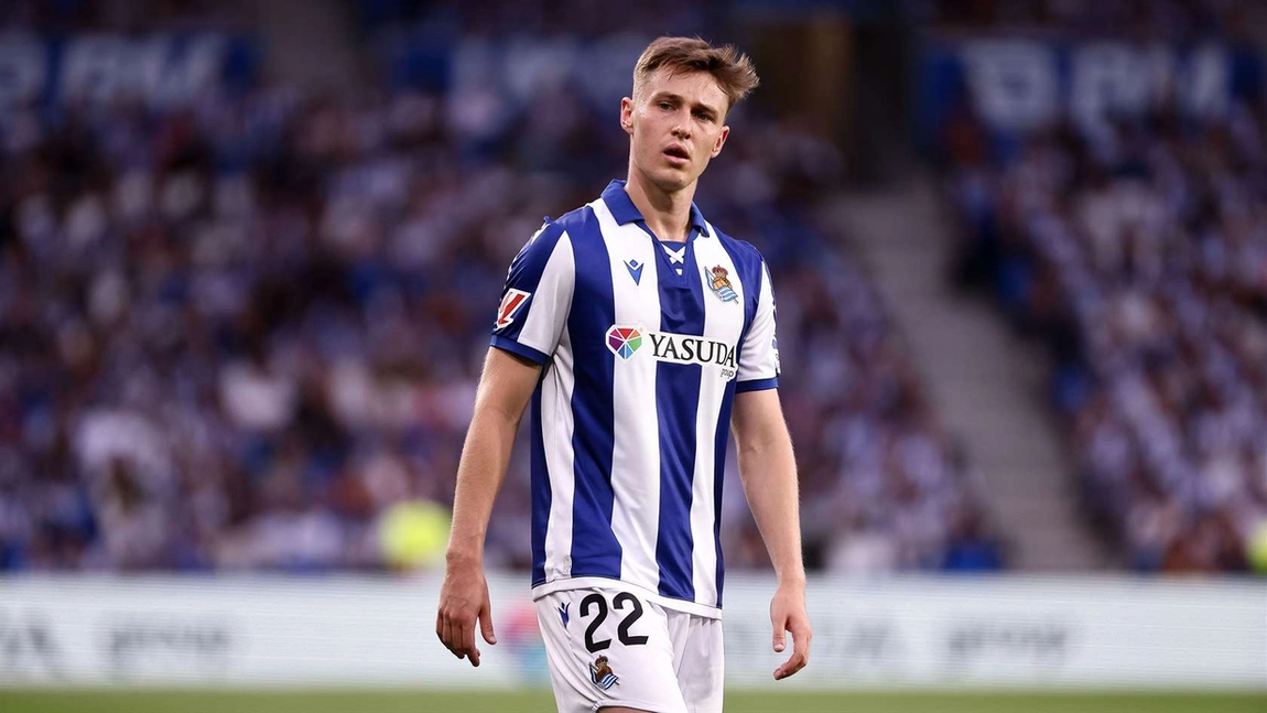 Portada de Turrientes levanta y da "felicidad" a la Real Sociedad