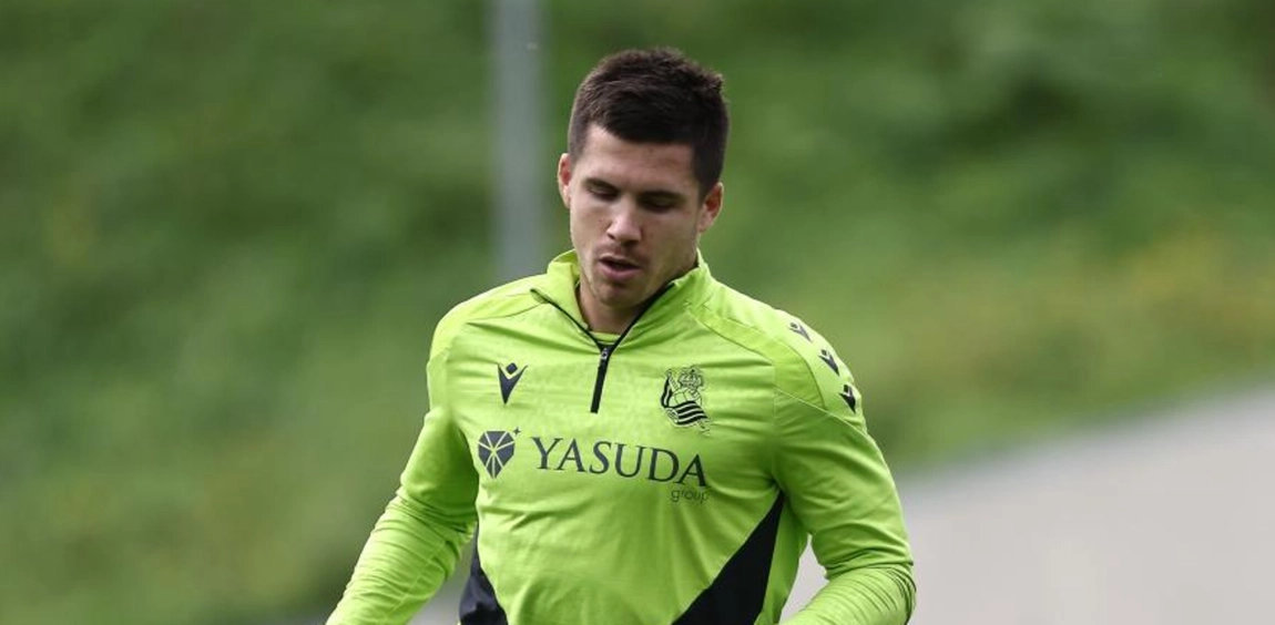 Zubimendi y Zubeldia entrenan con el grupo