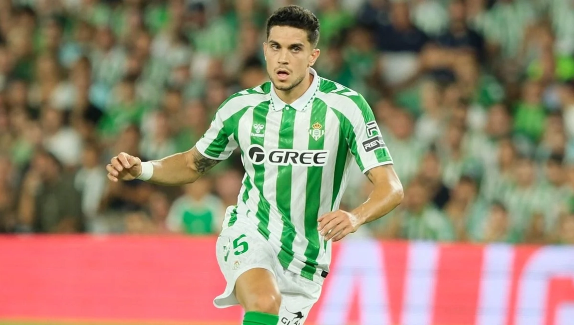 Portada de Tres cambios y un debutante en el Betis de la Jornada 14