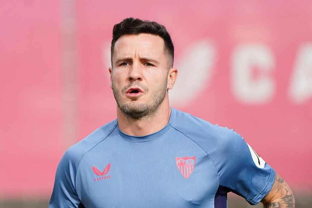 Portada de Suso firme en la convocatoria para el Sevilla, Saúl llega