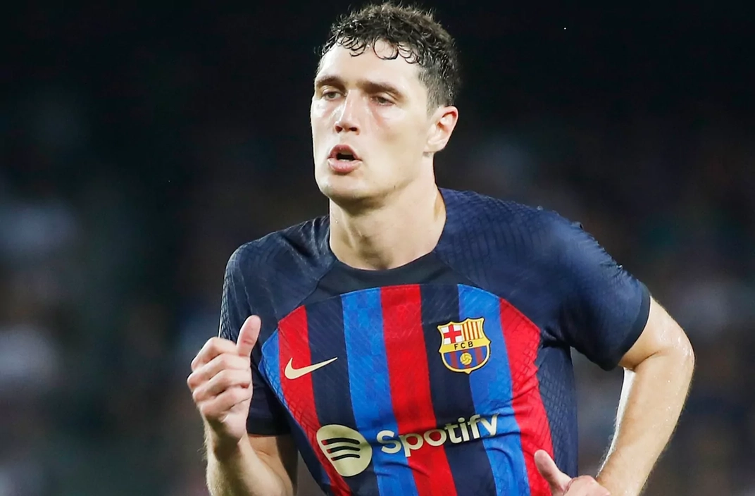 Portada de Christensen aparece y anuncia el regreso