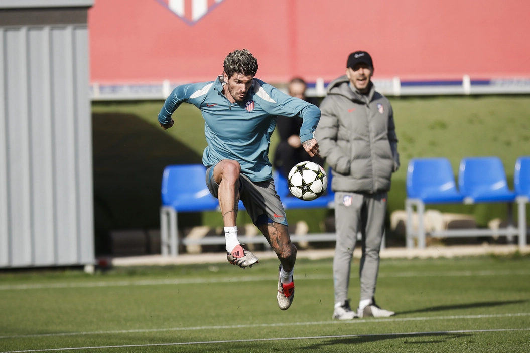 Portada de Los internacionales suben rango en sesión del Atlético