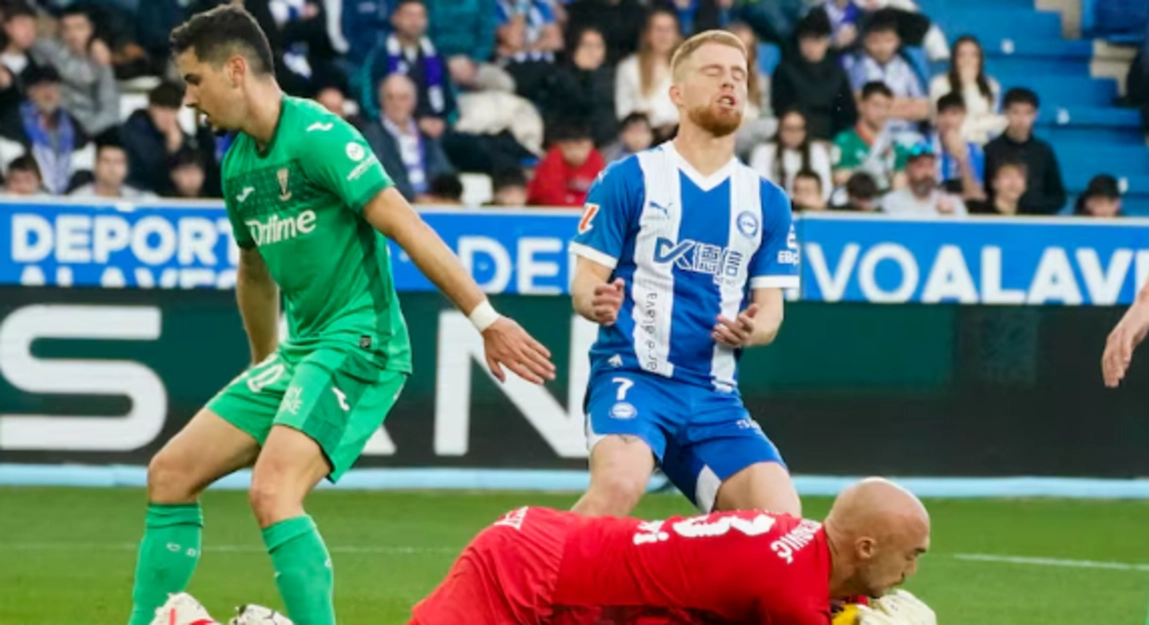 C.Vicente rescató este sábado un punto para el Alavés
