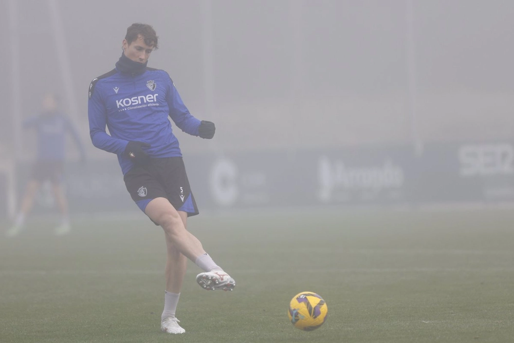 Noticia: Osasuna con todo a Sevilla, viaja el sancionado Torró Imagen de la noticia: Osasuna con todo a Sevilla, viaja el sancionado Torró