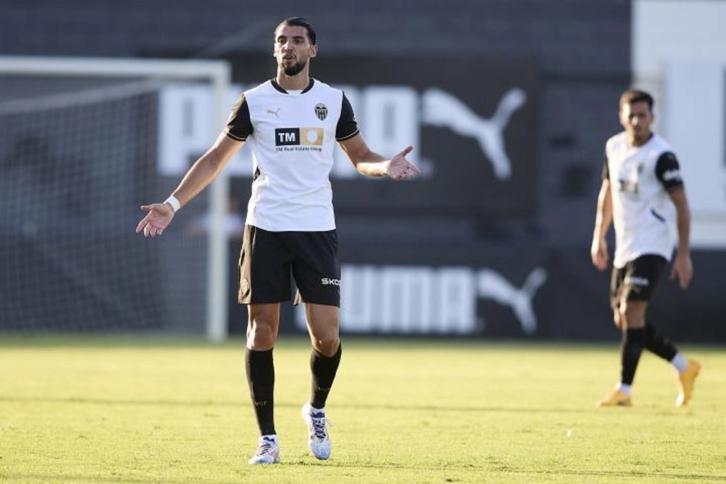 Portada de Rafa Mir vuelve mañana al juego, vigilancia Fantasy