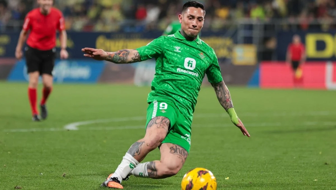 Portada de El Betis gana en Copa con el Chimy, Bartra y Abde