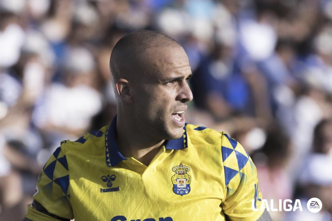 Portada de Sandro sigue ganando méritos en el Fantasy