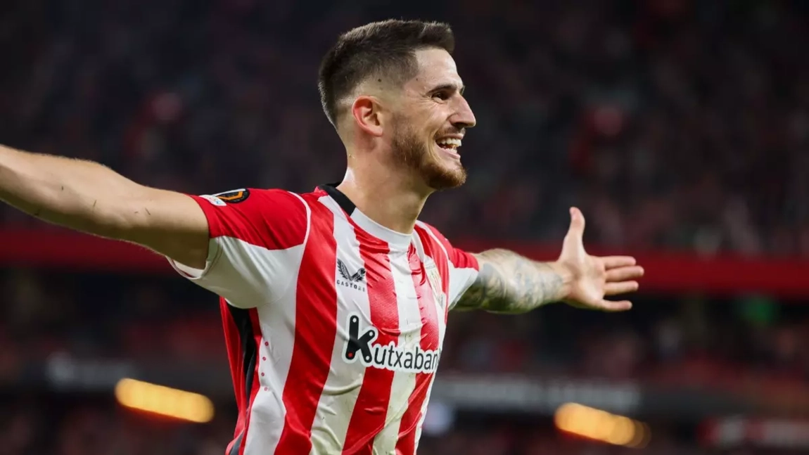 Portada de Agirrezabala en la puerta del Athletic en Europa League