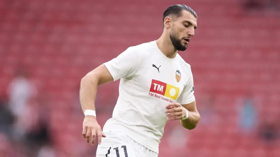 Portada de Rafa Mir a exámenes y con nueva alarma para un Valencia sufrido