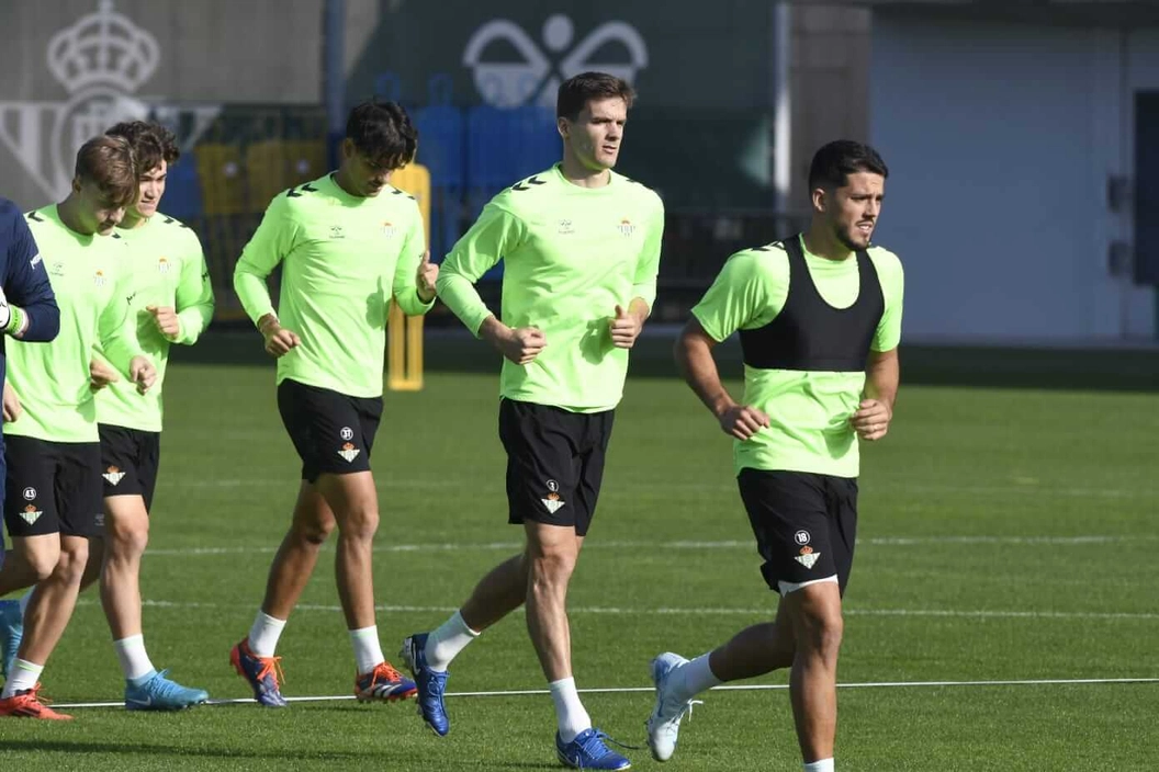 Noticia: Fornals no llega Conference, Lo Celso repite entre las ausencias Imagen de la noticia: Fornals no llega Conference, Lo Celso repite entre las ausencias