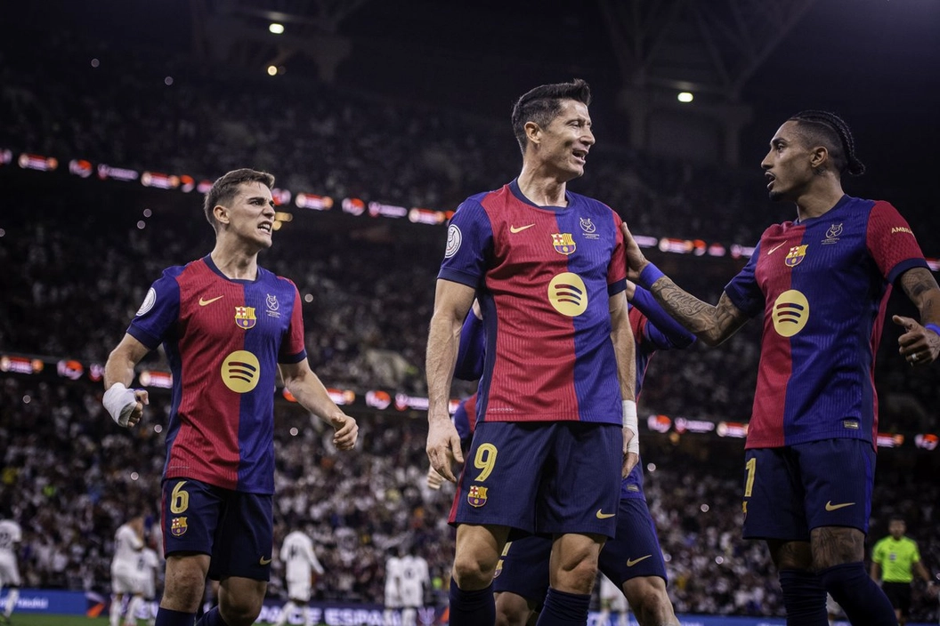 Portada de Apuntes del Barcelona tras ganar la Supercopa, enfoque Fantasy