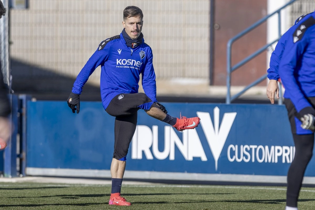 Portada de El Osasuna con casi todo listo, Bryan se acerca