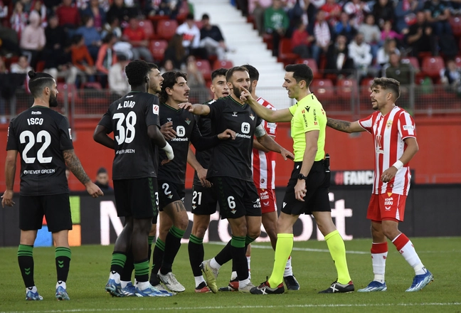 Imagen de la noticia: Resumen del partido Almería VS Betis en contexto Fantasy