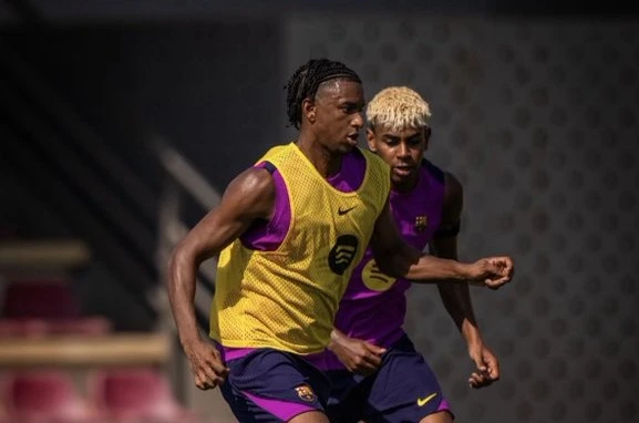 Portada de Balde y Lamine ya entrenan con el grupo, Raphinha en "cuidados"