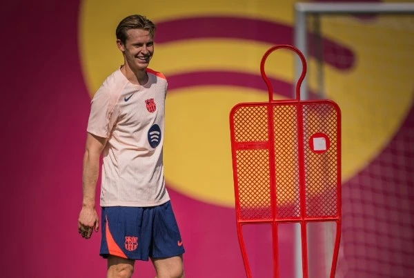 Portada de Frenkie de Jong será titular contra el Getafe