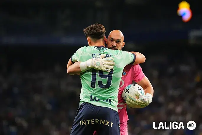 Empata el Espanyol ante el Levante, Dmitrovic destaca, Lozano expulsado - Jornada 32