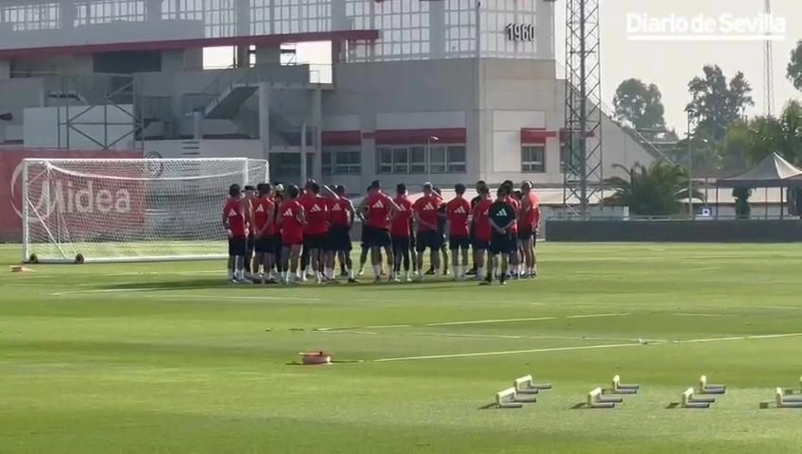 Portada de El Sevilla entrena sin varios lesionados antes del último amistoso ante el Toulouse