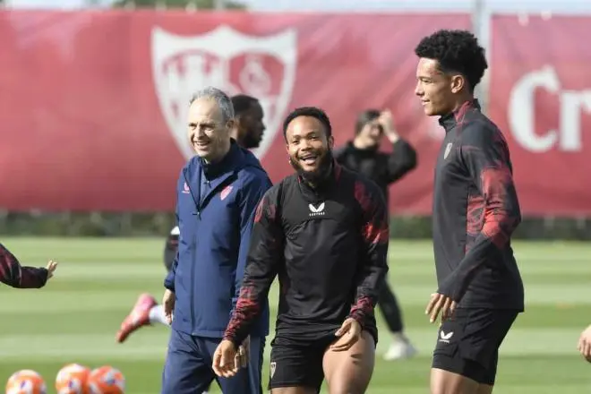 Noticia: Entrenamiento del Sevilla que apunta a pocos cambios Imagen de la noticia: Entrenamiento del Sevilla que apunta a pocos cambios