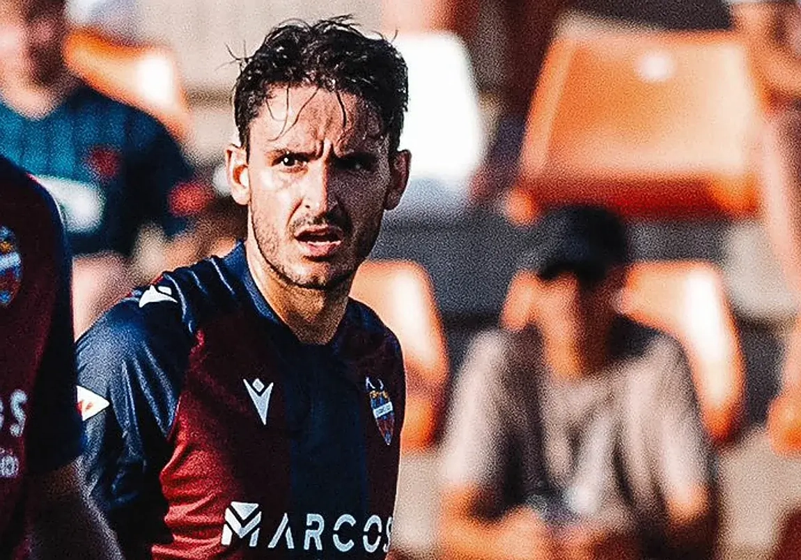Portada de Oficial: Lesionado Elgézabal que deja en tensión la defensa del Levante