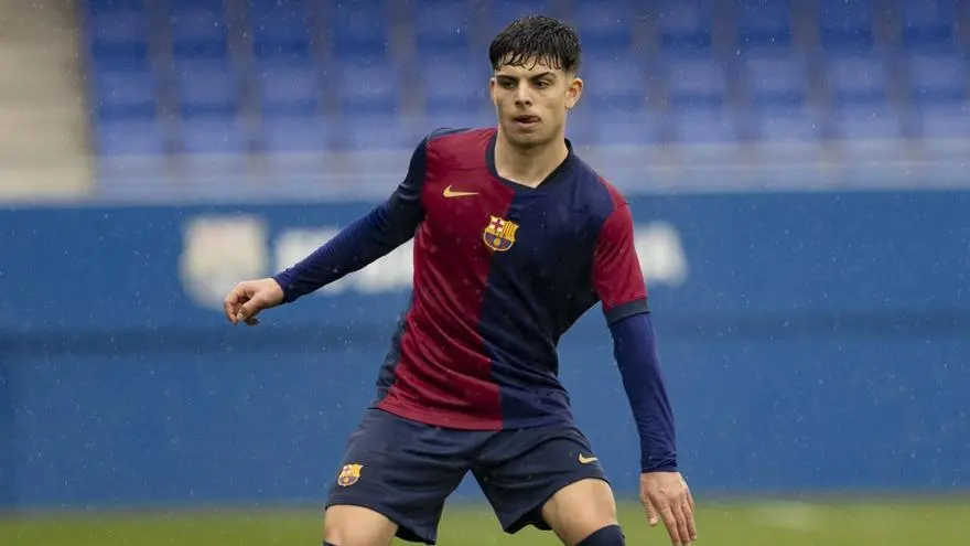 Portada de Confirmada la lesión de Espart que deja tensa la gestión del lateral en el Barcelona