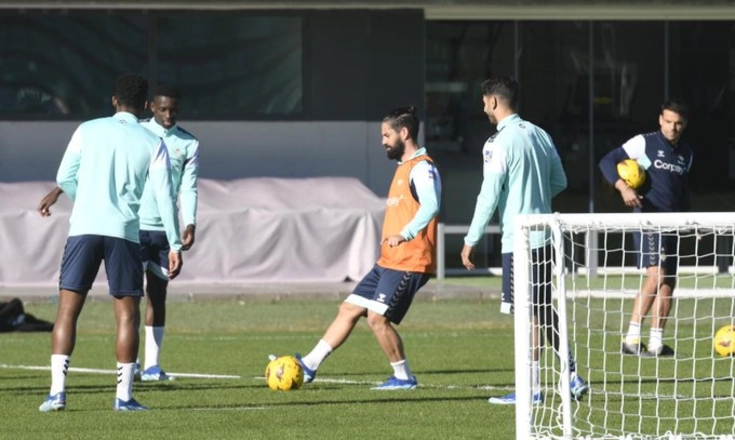 Noticia: Betis: Isco OK, Rui Silva KO Imagen de la noticia: Betis: Isco OK, Rui Silva KO