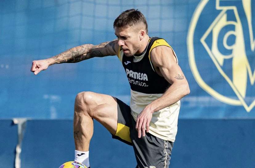 Noticia: El Villarreal no aclara su dilema en el lateral derecho Imagen de la noticia: El Villarreal no aclara su dilema en el lateral derecho