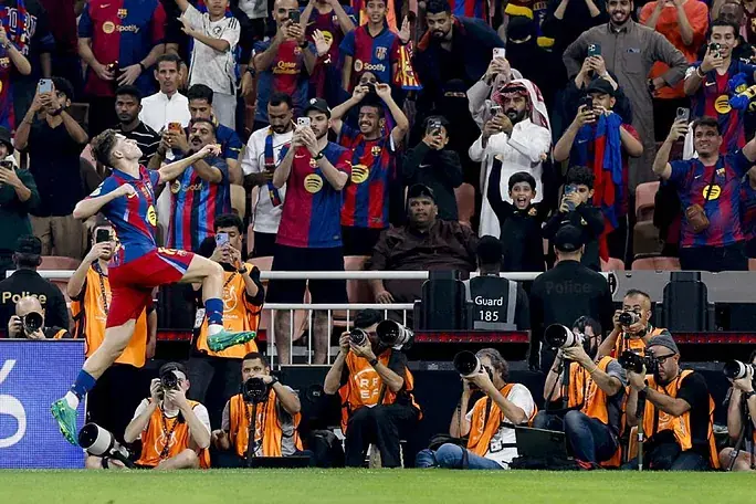 Raphinha, Fermín, Ferrán y Roony con goles en la semifinal de la Supercopa de España
