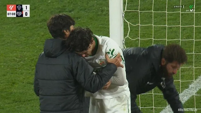 Hector Fort se lesiona en el Elche - Rayo Vallecano