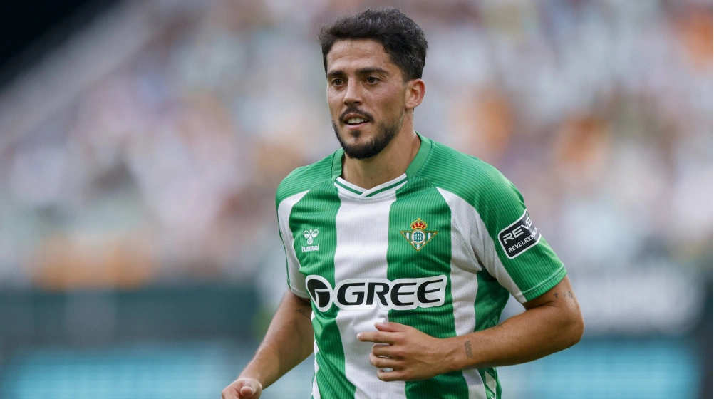 Portada de El Betis con siete internacionales, pero sin mucha exigencia
