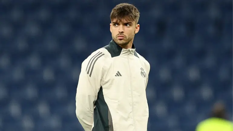 Raúl Asencio, baja en el Real Madrid para enfrentarse al Bayern