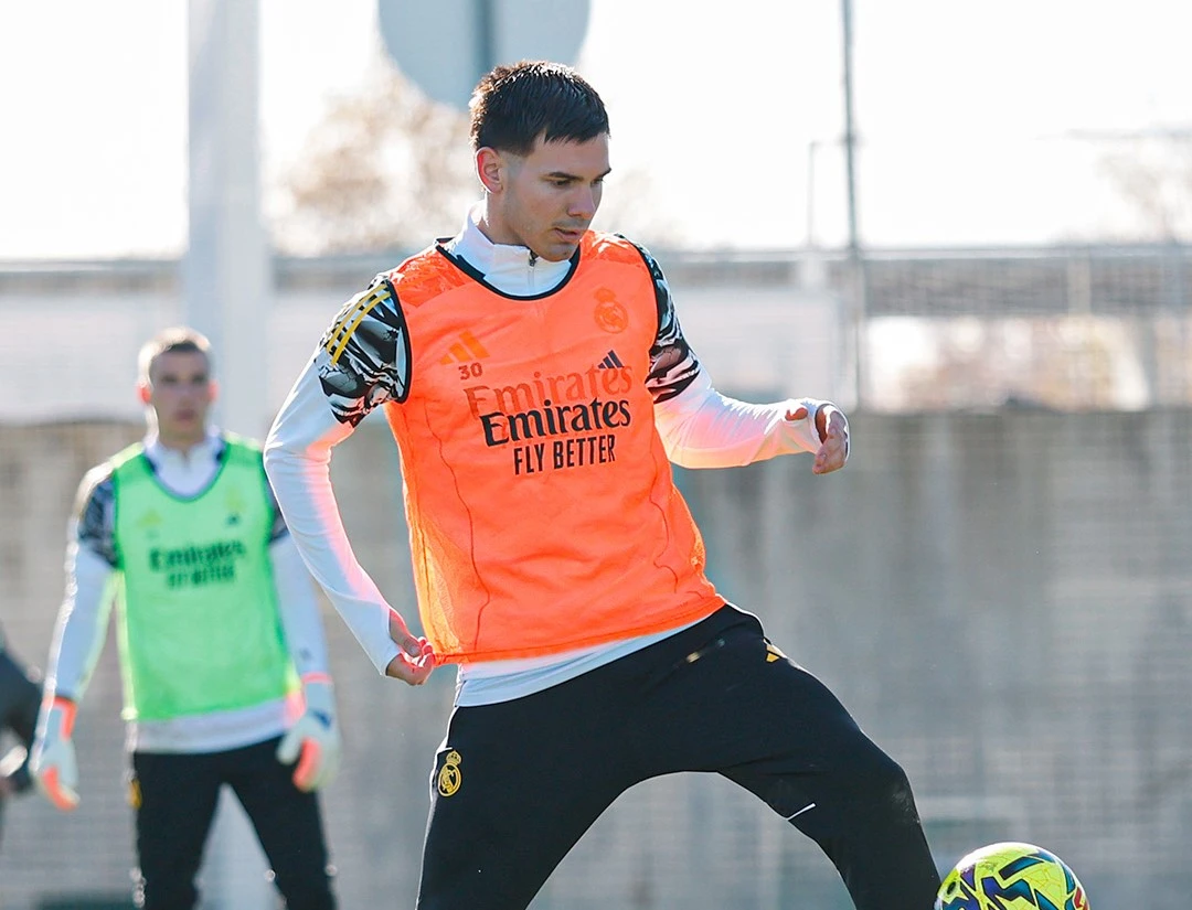 Portada de Primer entrenamiento del Real Madrid de cara al Athletic en Jornada 19, adelantada