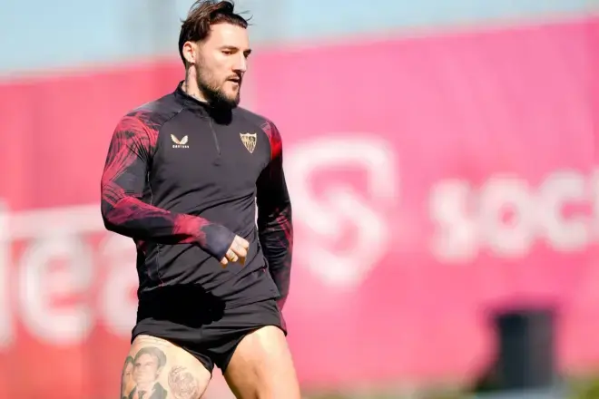 Noticia: El Sevilla trabaja sin Sow, pero con Isaac de vuelta Imagen de la noticia: El Sevilla trabaja sin Sow, pero con Isaac de vuelta