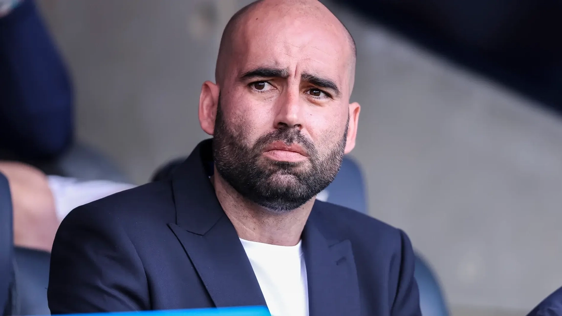 Portada de Giráldez habla de Radu, Villar, Moriba, lo de Durán, el reto contra Bologna