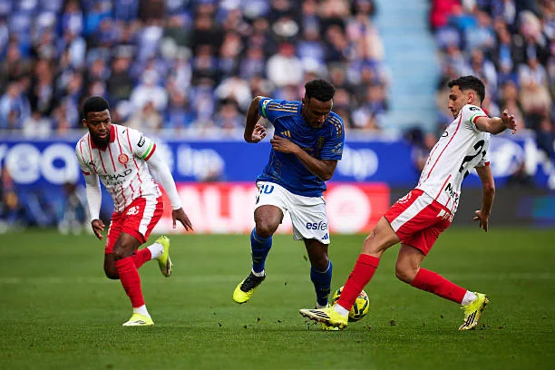 Portada de El Girona resbala en el frío de Oviedo - Jornada 22 Liga Fantasy