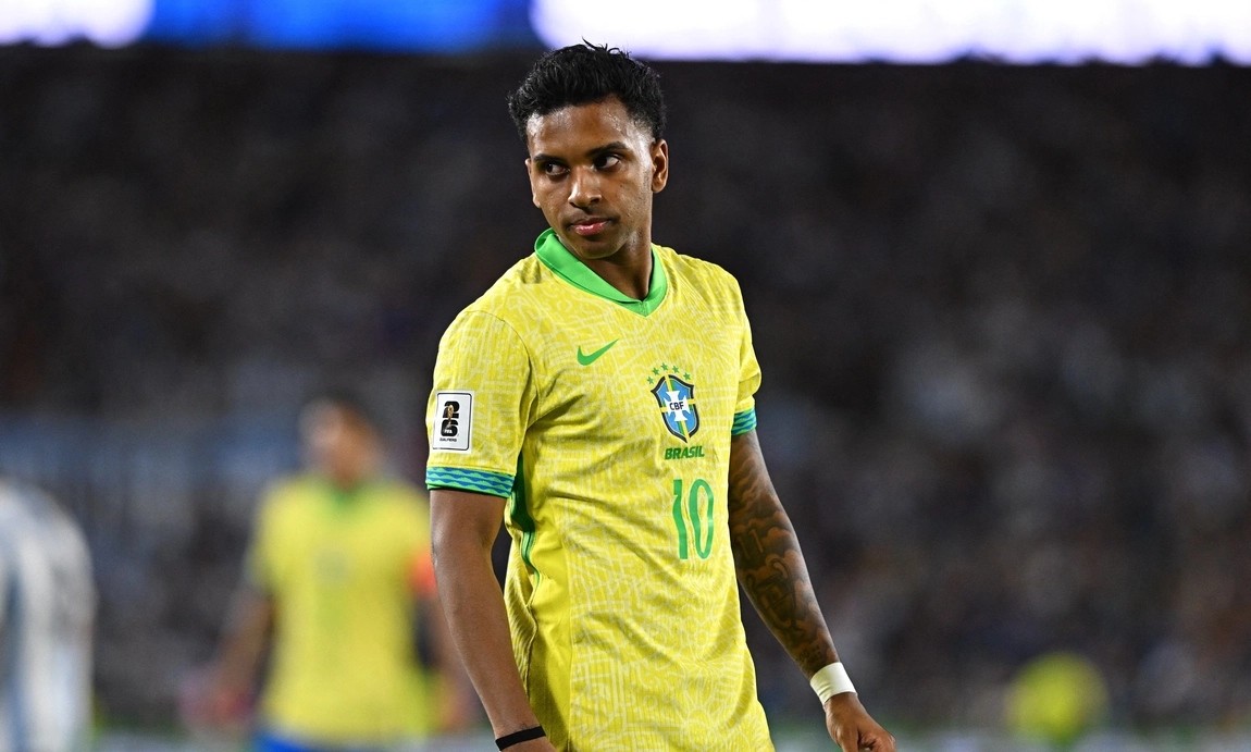 Portada de Rodrygo y Vinicius trabajan mucho con Brasil y esperan titularidades en el Madrid