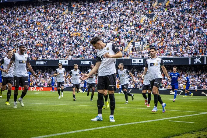 Noticia: La Liga Fantasy: ⚽ Resumen del triunfo del Valencia, Jornada 35 vs Getafe Imagen de la noticia: La Liga Fantasy: ⚽ Resumen del triunfo del Valencia, Jornada 35 vs Getafe