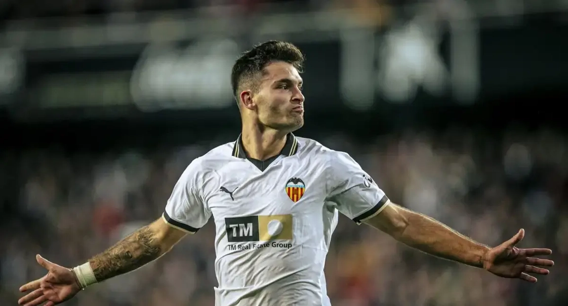 Duro en ascenso, Sadiq enfrente, Mir pidiendo vía, el buen lío en el Valencia