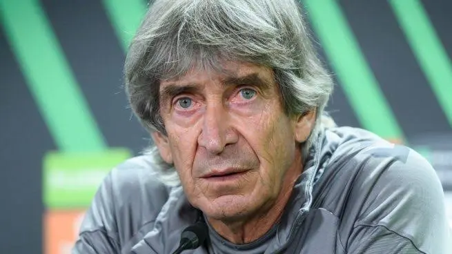 Portada de Pellegrini descarta a Isco, Amrabat, Bellerín y Lo Celso para Copa y Barcelona