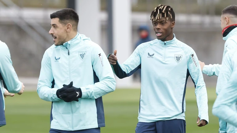 Nico Williams ya trabaja con el grupo y última hora de Iñaki y Paredes