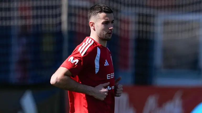 Joan García, baja en España para el partido ante Serbia