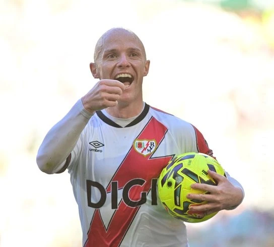 Isi con gol en el empate del Rayo - Jornada 25 Liga Fantasy