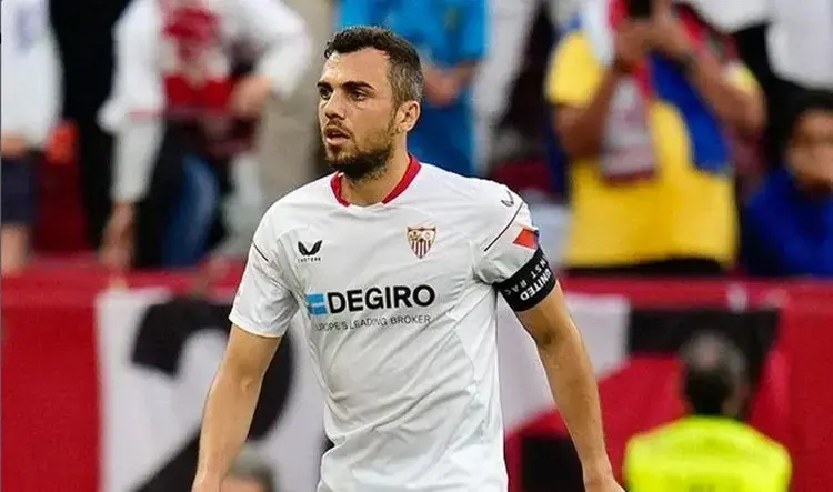 Portada de Jordán pasará por quirófano, hay otro parte médico del Sevilla