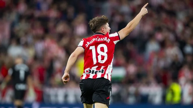 Jauregizar se lesiona marcando gol en el Athletic - Oviedo