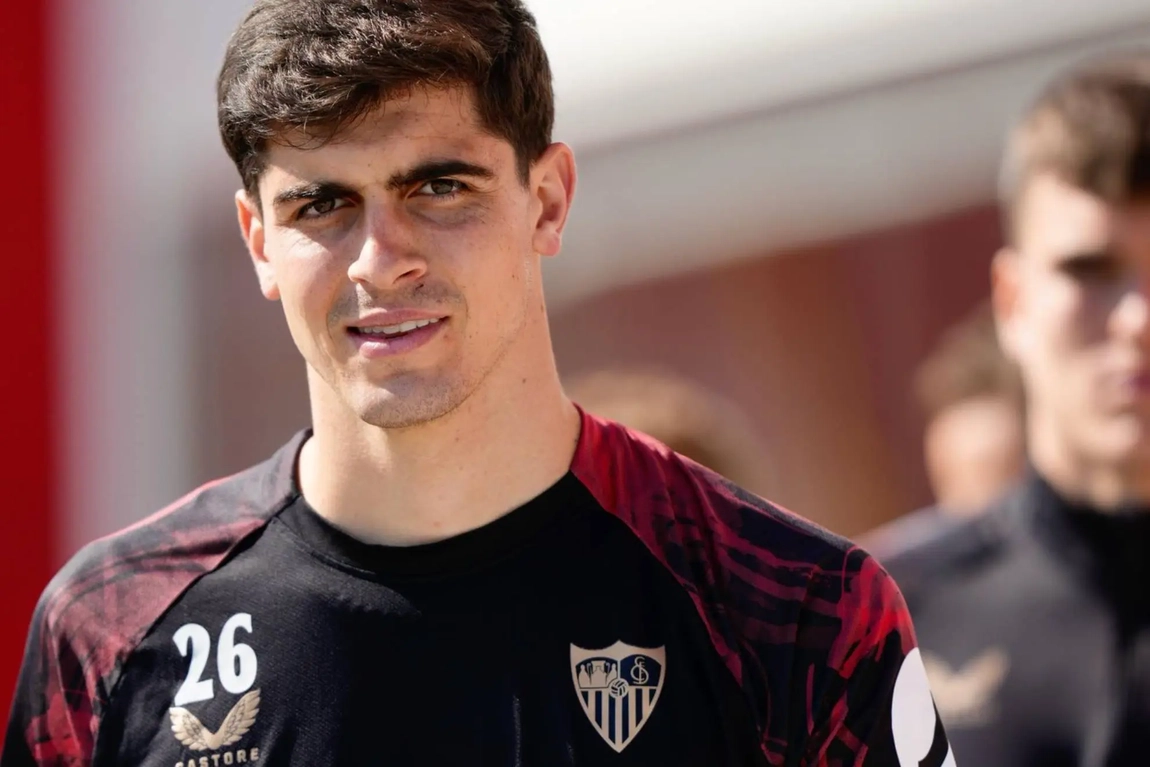 Portada de Conocatoria del Sevilla para enfrentar al Schalke, con Juanlu