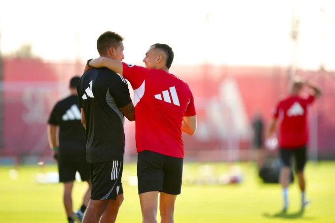 Portada de Joan Jordán ya entrena con el Sevilla