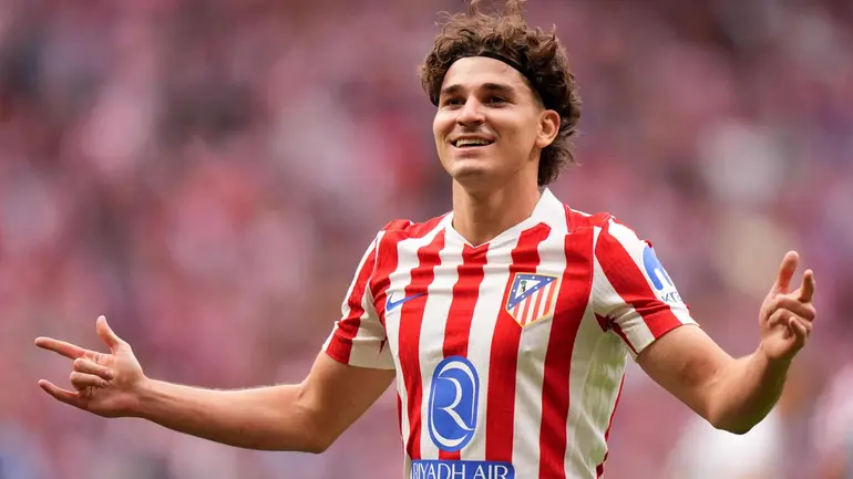 Julián Álvarez pone en alerta al Atlético: no quiere renovar y mira al Barça