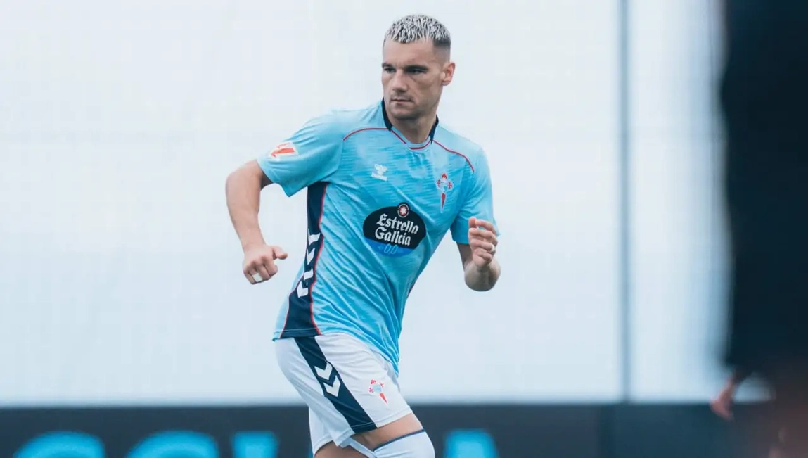 Portada de Oficial: Jutglá, Mingueza y Swedberg en alineación del Celta en Copa del Rey