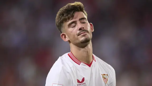 Oficial: Lesión de Kike Salas, tiempo de ausencia en el Sevilla
