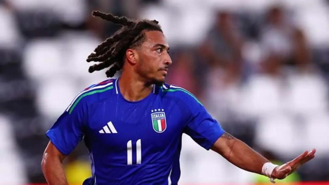 Portada de Koleosho brilla, pero le expulsan con la Italia Sub-21